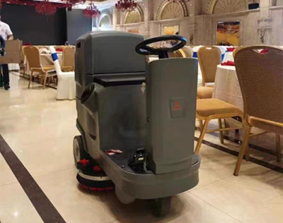 駕駛式洗地機 駕駛式洗地機